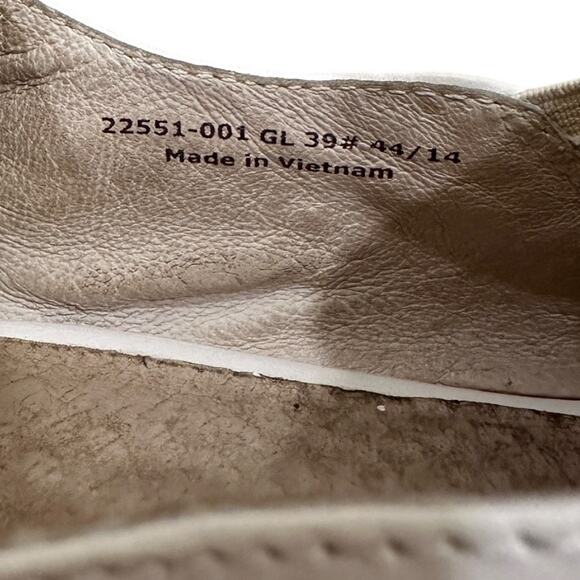 Camper Women's Sandals in Beige and White - Picture 5 of 7